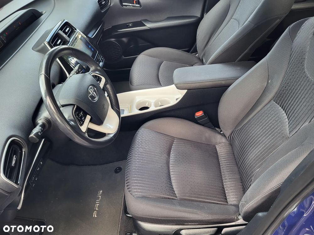 Toyota Prius Plug-in 1.8 Hybrid Executive - 10