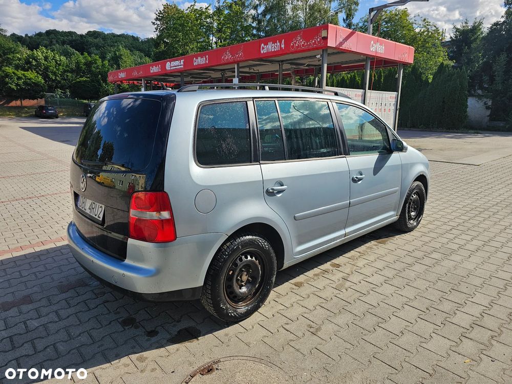 Volkswagen Touran 1.4 TSI Trendline - 5