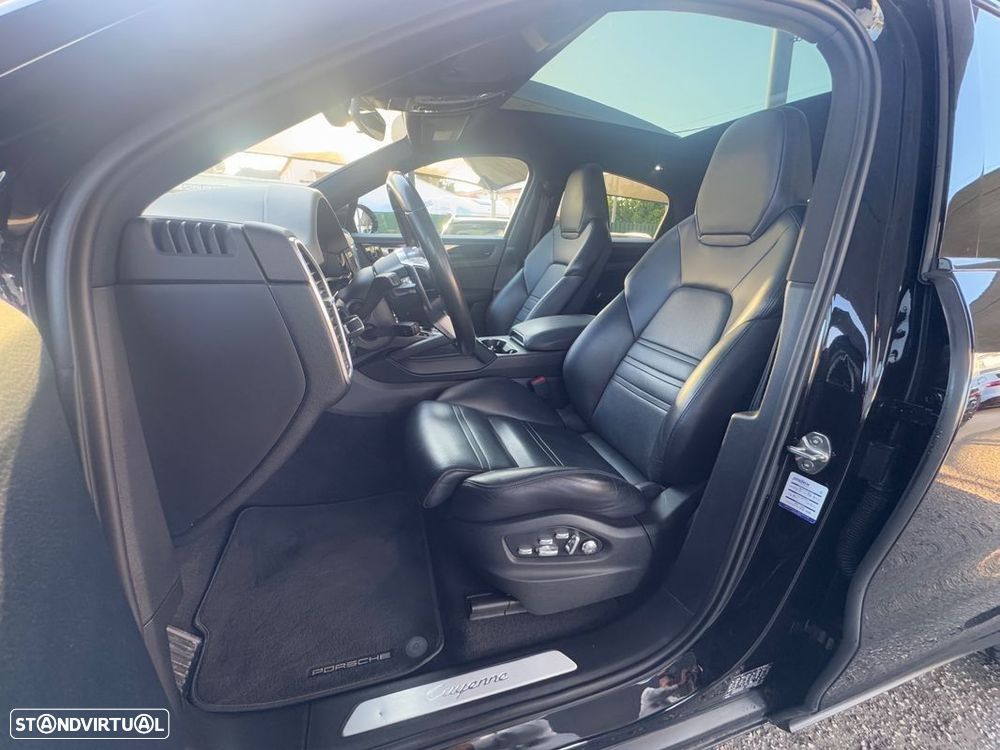 Porsche Cayenne Coupé E-Hybrid - 5