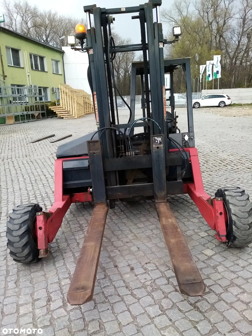 Moffett M4 25.3 - 3