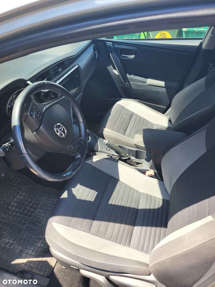 Toyota Auris Hybrid 135 Comfort - 8
