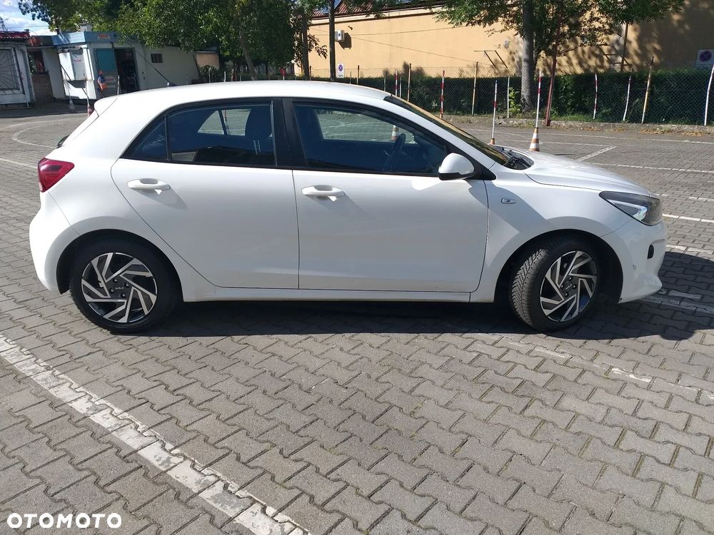 Kia Rio 1.2 M - 6
