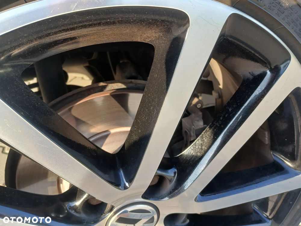 Volkswagen Touran 1.6 TDI SCR (BlueMotion Technology) DSG Comfortline - 32