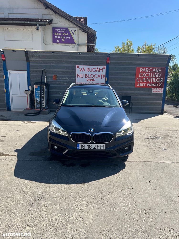 BMW Seria 2 216d Aut. Luxury Line - 1