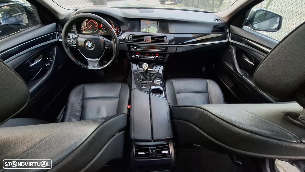 BMW 520 d Luxury Line - 30