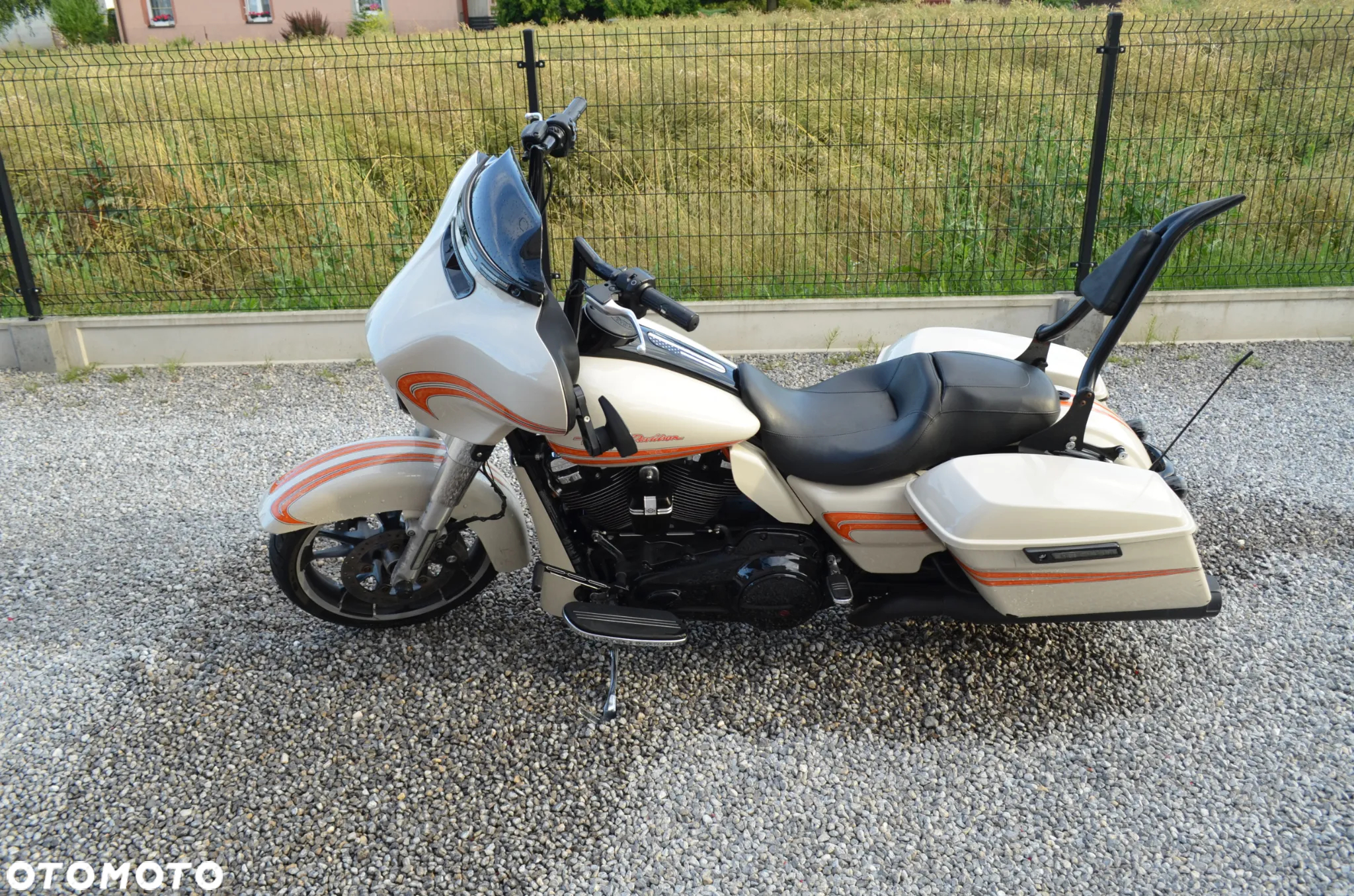 Harley-Davidson Touring Street Glide - 6
