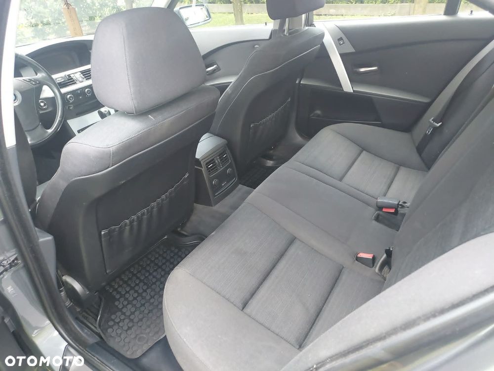 BMW Seria 5 525i - 8