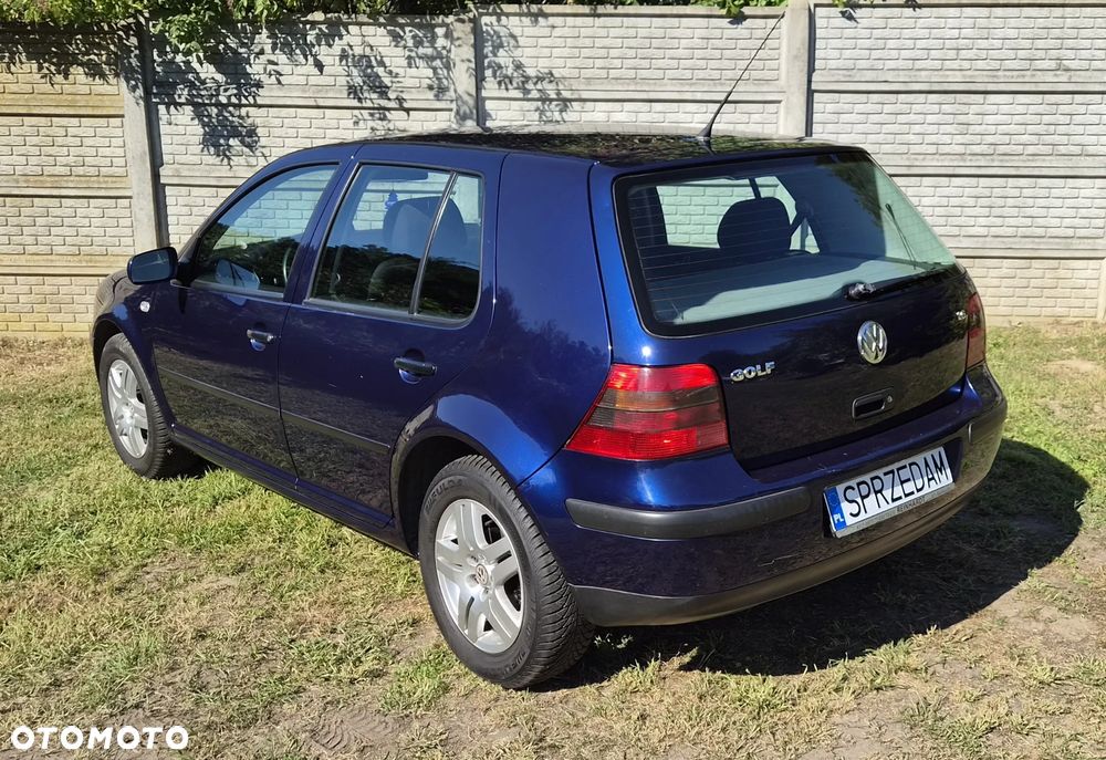 Volkswagen Golf - 3