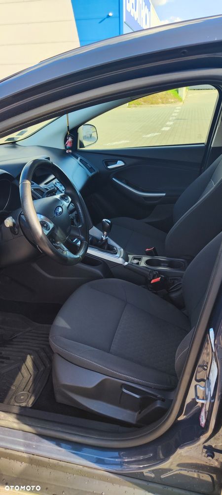 Ford Focus - 8