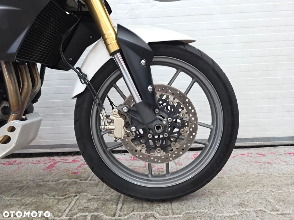 Triumph Tiger - 12