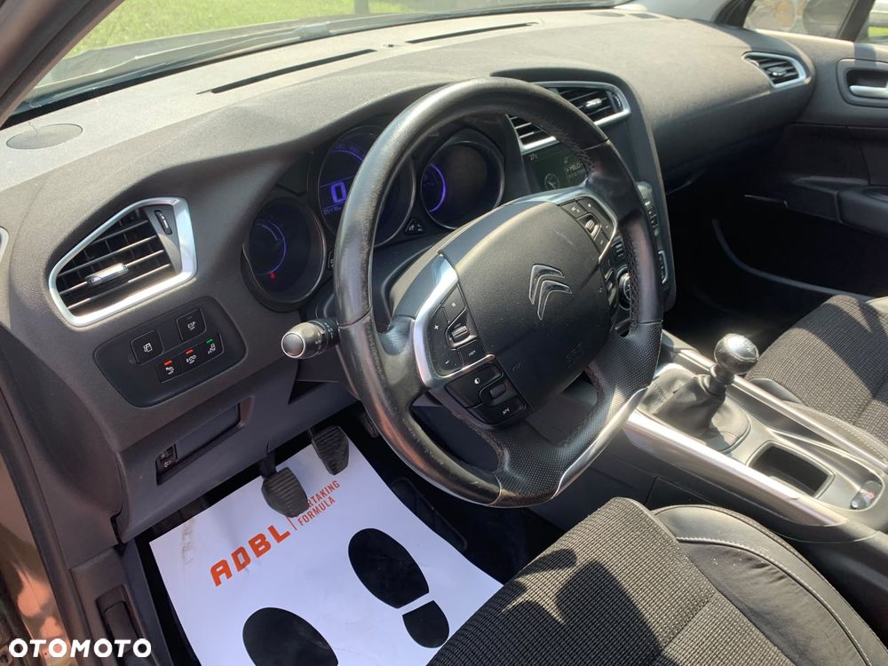Citroën C4 1.6 HDi Exclusive - 17