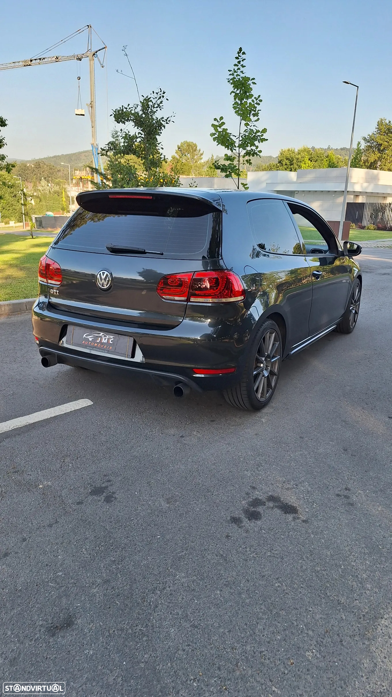 VW Golf 2.0 GTI DSG - 4