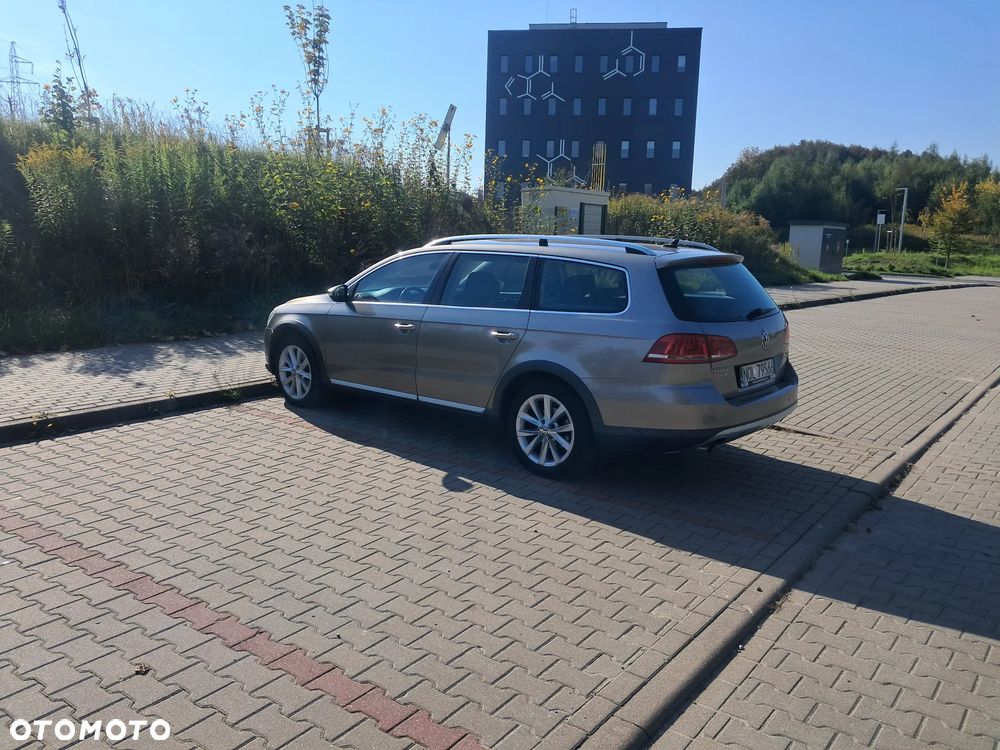 Volkswagen Passat Alltrack 2.0 TDI 4Mot DSG - 4