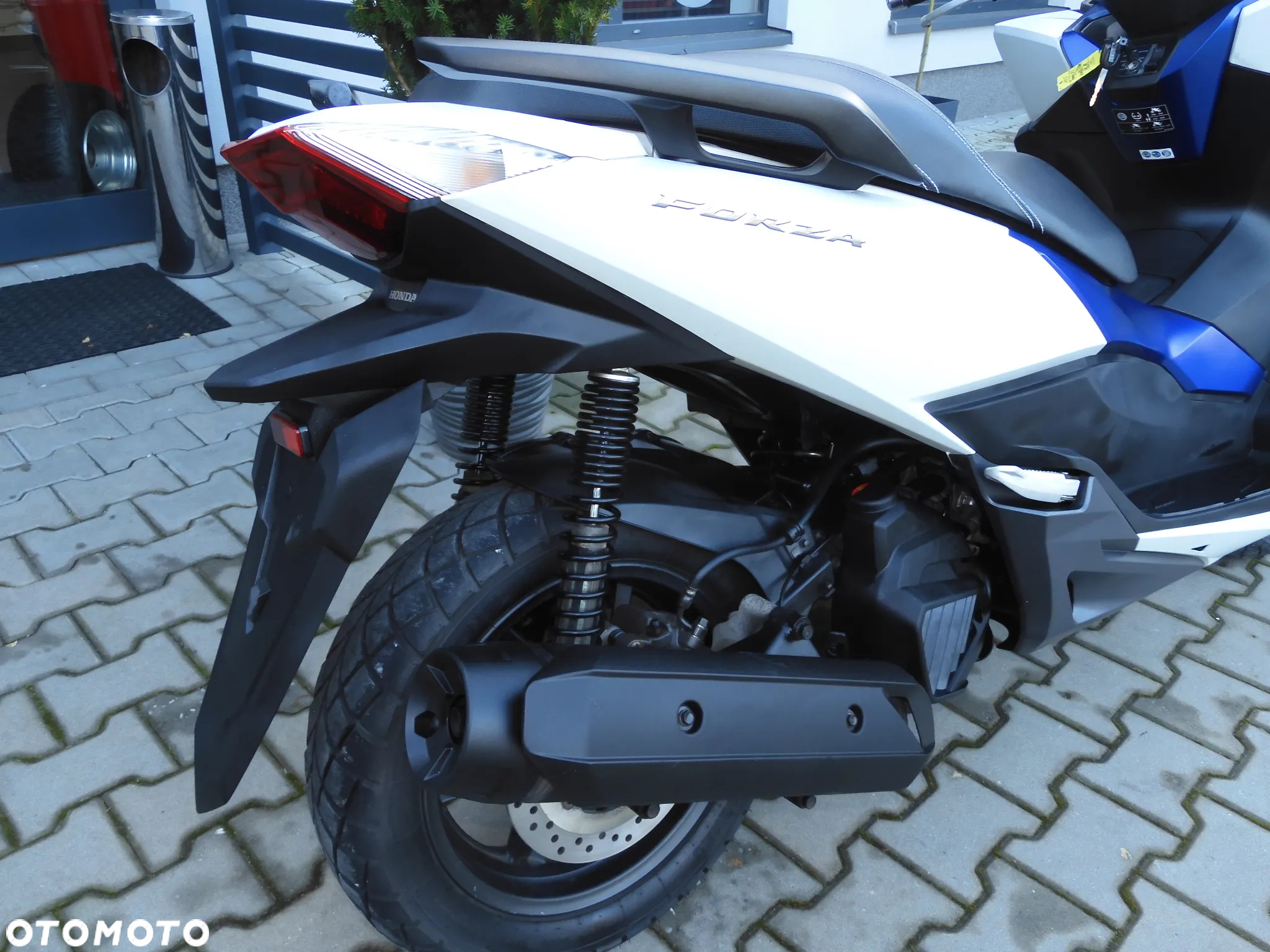 Honda NSS - 8