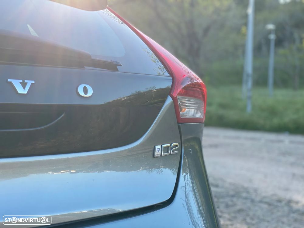 Volvo V40 1.6 D2 R-Design - 6