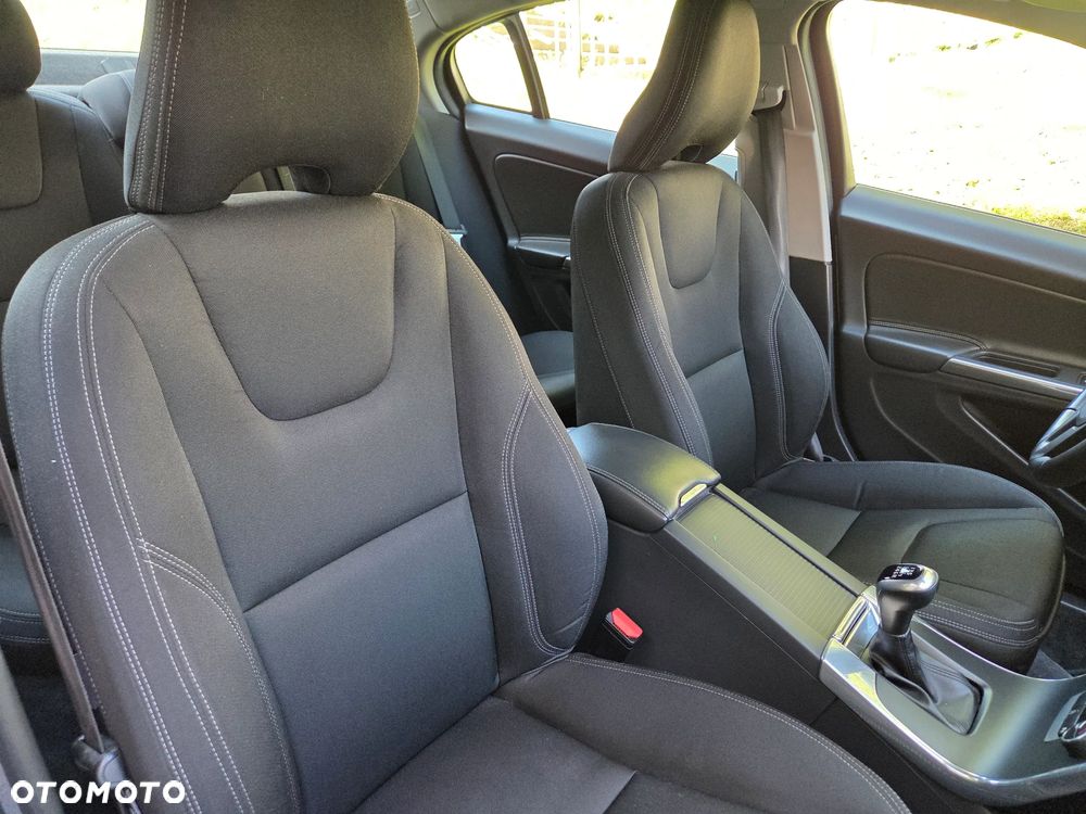 Volvo S60 D2 Drive-E Kinetic - 10