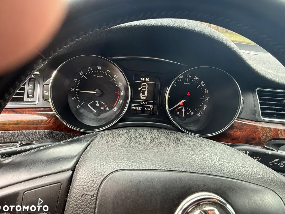 Skoda Superb 2.0 TDI Elegance - 9