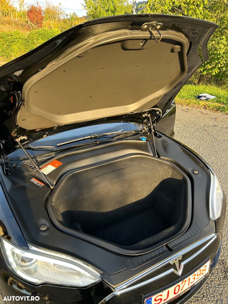 Tesla Model S 85D Allradantrieb - 23