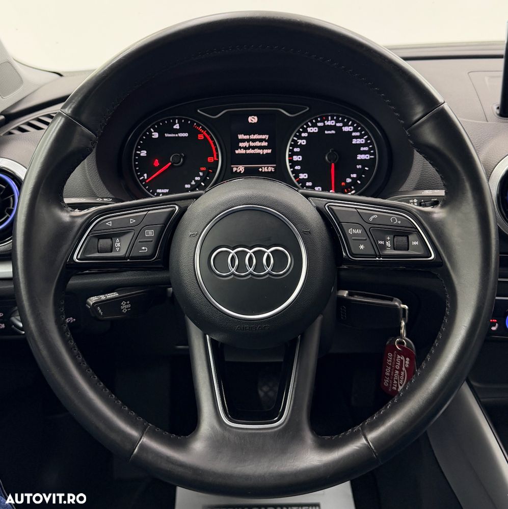 Audi A3 1.6 TDI Sportback (clean diesel) S tronic S line Sportpaket - 32