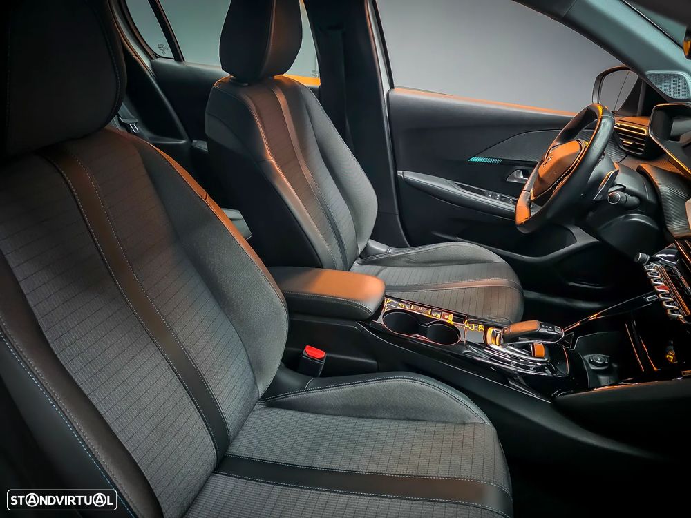 Peugeot 208 1.2 PureTech Allure Pack EAT8 - 18