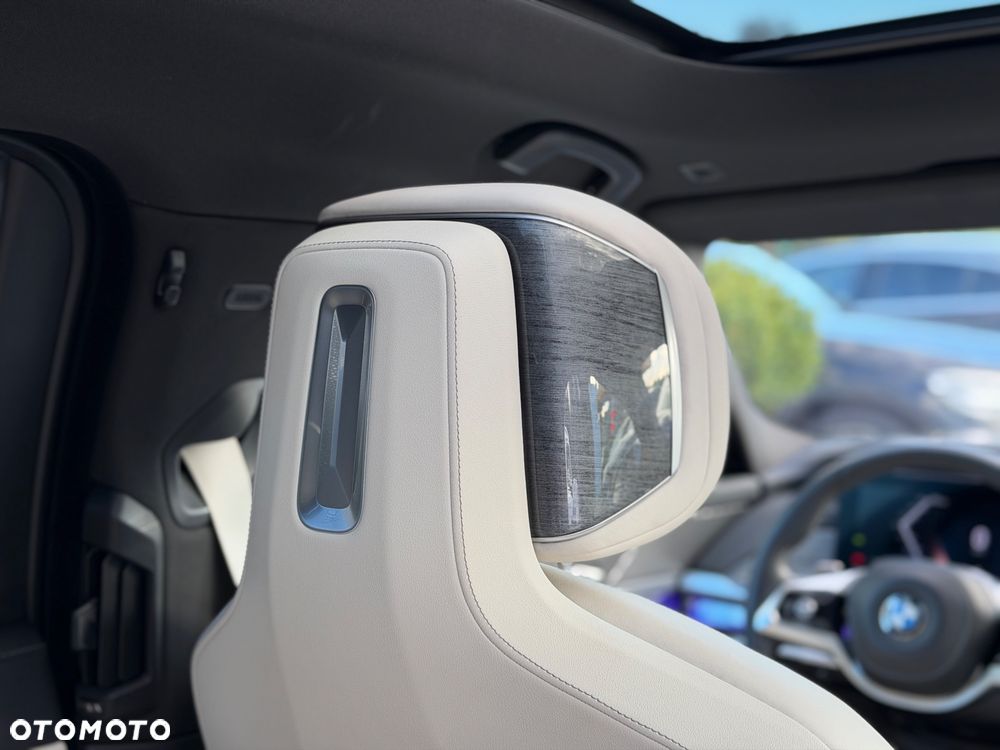 BMW Seria 7 740d xDrive mHEV sport - 25