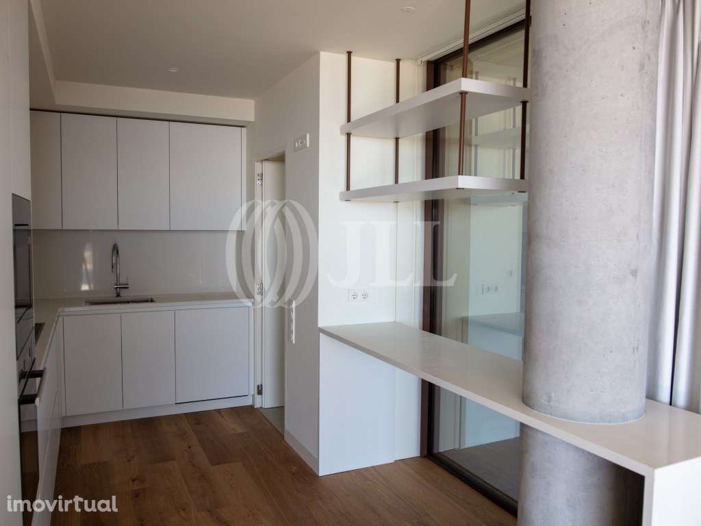 Apartamento T2 com garagem, no Miramar Tower, no Porto - Grande imagem: 5/13