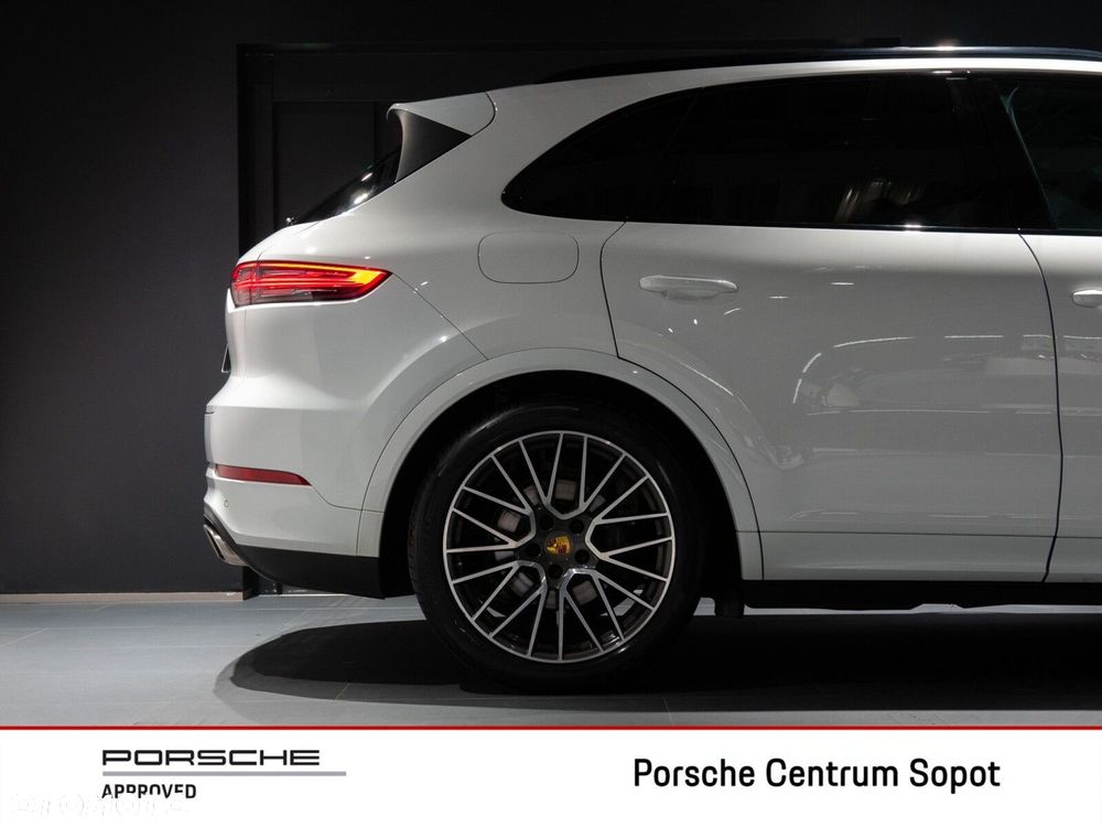 Porsche Cayenne Standard - 9