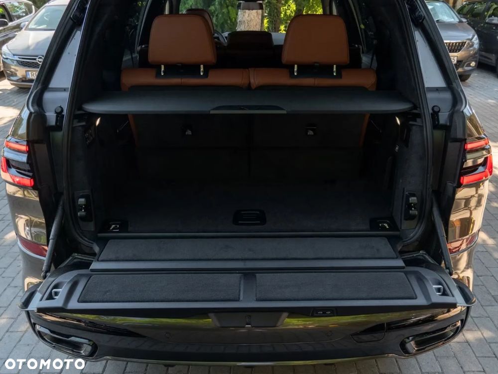 BMW X7 xDrive40d mHEV M Sport sport - 9