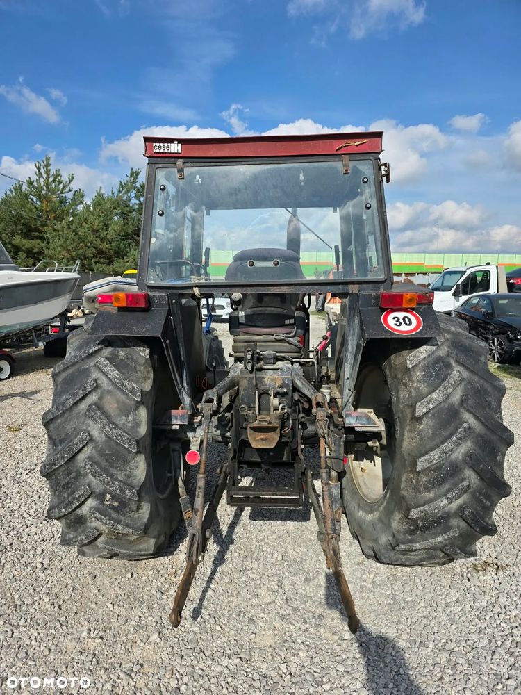 Case IH INTERNATIONAL - 8