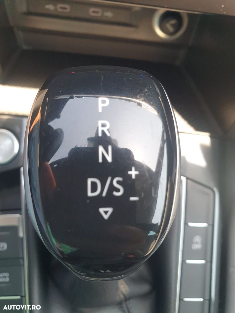 Volkswagen Tiguan 2.0 TDI SCR DSG 4Motion Life - 30