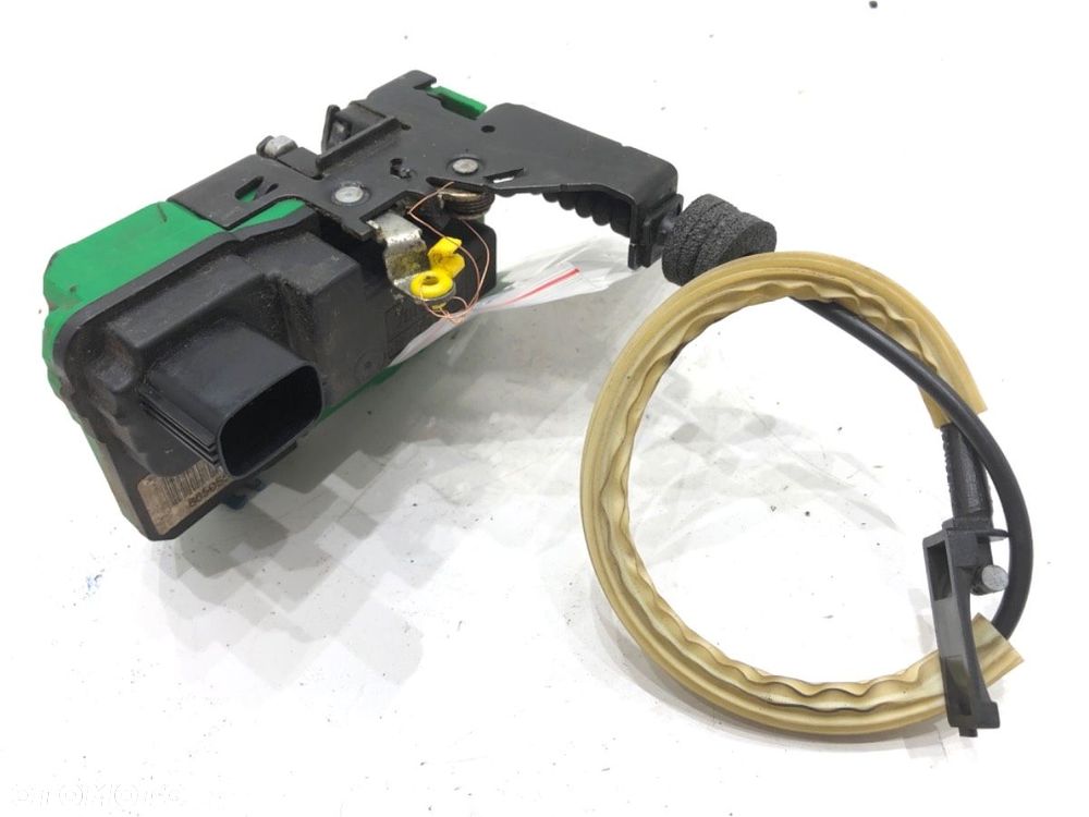 ZAMEK DRZWI PRAWY PRZÓD  VOLVO S60 I (384) 2000 - 2010 2.4 125 kW [170 KM] benzyna 2000 - 2010 - 2