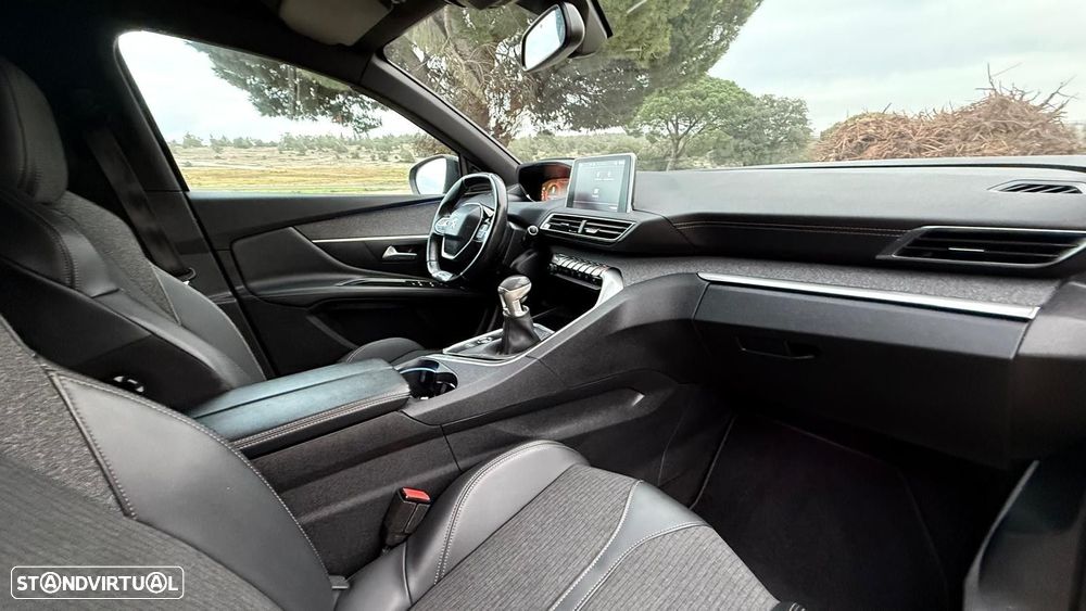 Peugeot 3008 1.2 PureTech GT Line - 38