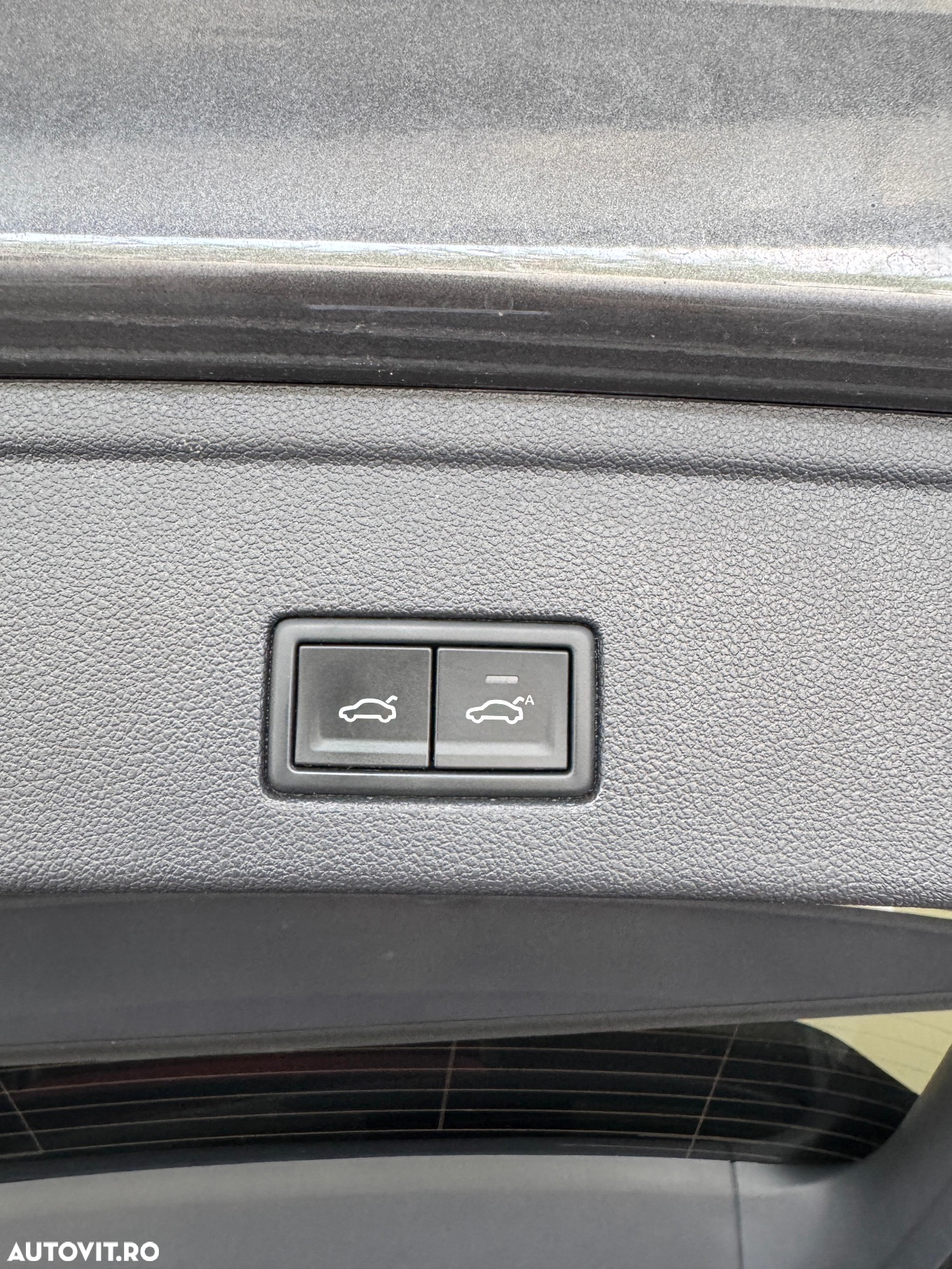 Volkswagen Touareg V6 TDI R-Style - 30