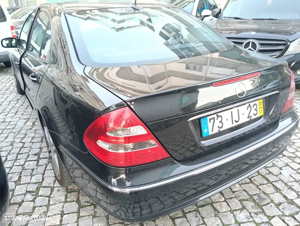 Mercedes-Benz E 320 - 26