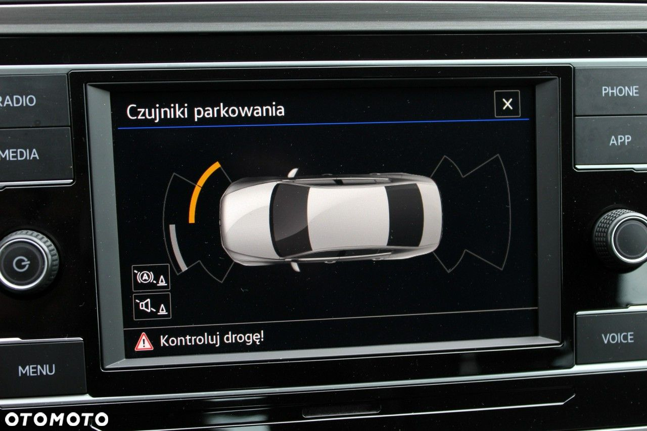 Volkswagen Passat 1.5 TSI EVO Essence - 13