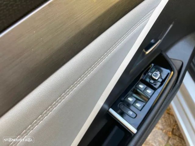 Opel Astra 1.2 T GS - 26