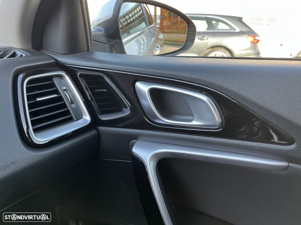 Kia XCeed 1.6 GDi PHEV Drive - 31