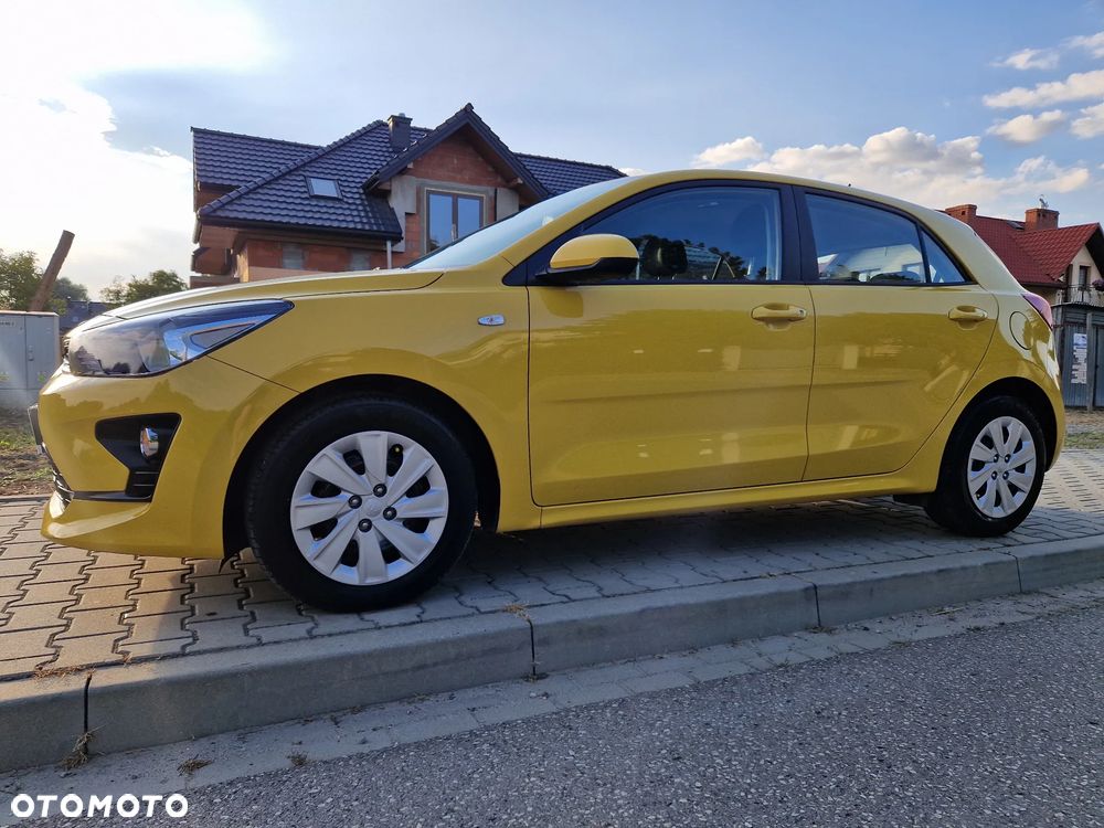 Kia Rio 1.2 L - 3