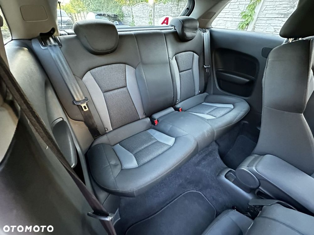 Audi A1 3-drzwiowe 1.0 TFSI ultra S tronic design - 21