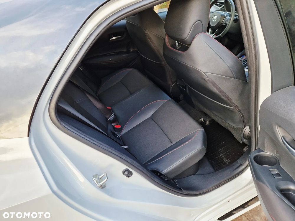 Toyota Corolla 2.0 Hybrid GR Sport Dynamic - 18