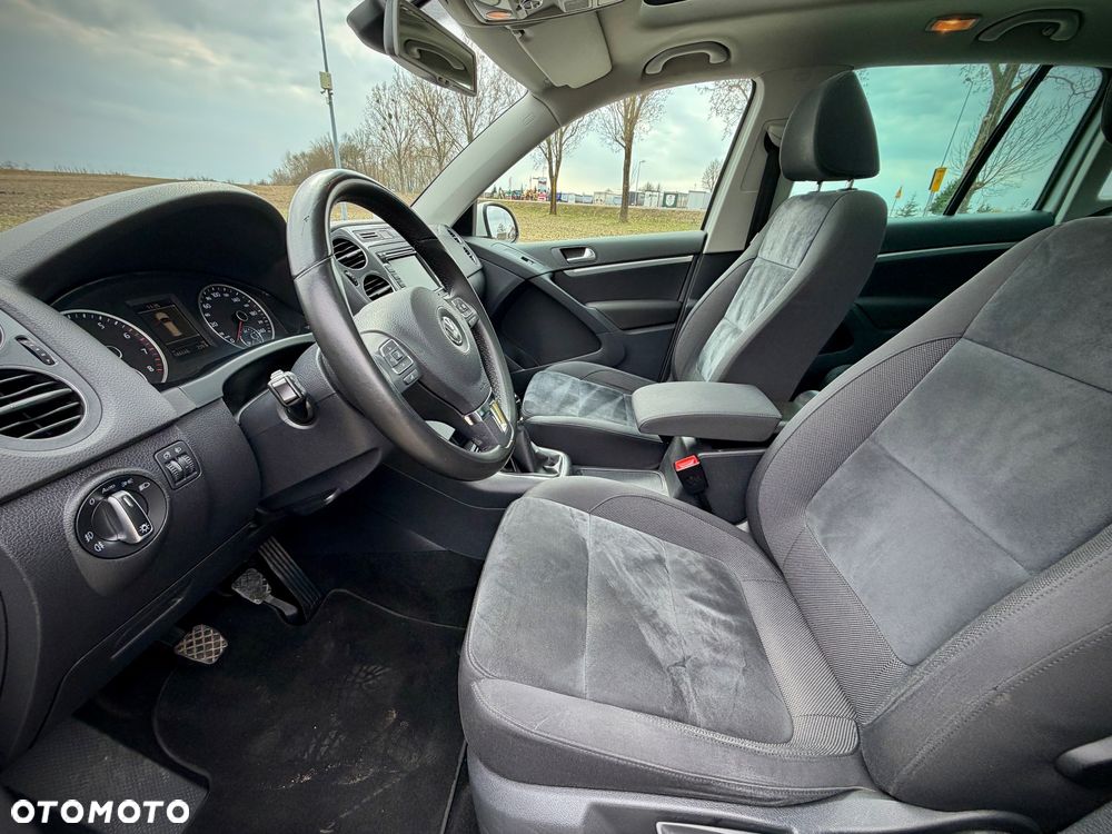 Volkswagen Tiguan 1.4 TSI BlueMotion Technology Exclusive - 10