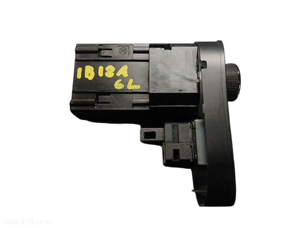 PRZELACZNIK SWIATEL SEAT IBIZA 6L 6L1941531S - 2