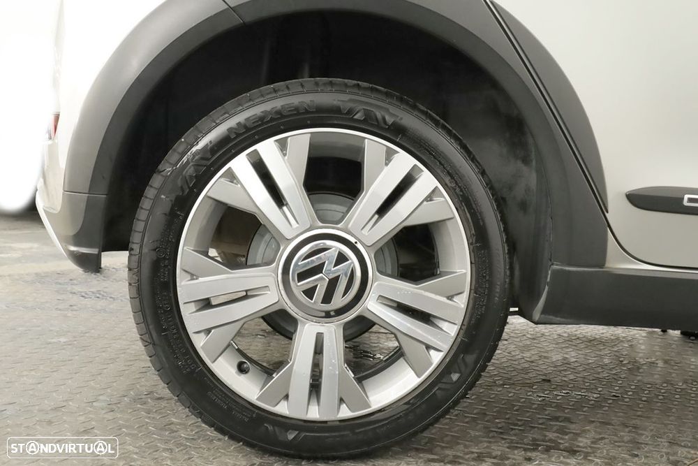 VW Cross Up! 1.0 - 5