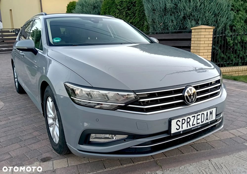 Volkswagen Passat 2.0 TDI SCR DSG Business - 8