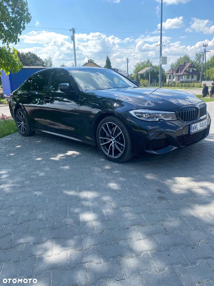 BMW Seria 3 330i M Sport - 9