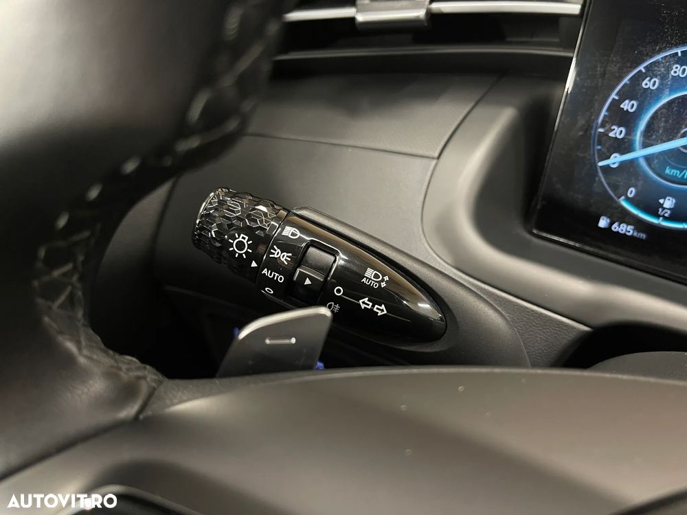 Hyundai Tucson 1.6 T-GDi HEV 2WD Advantage - 24