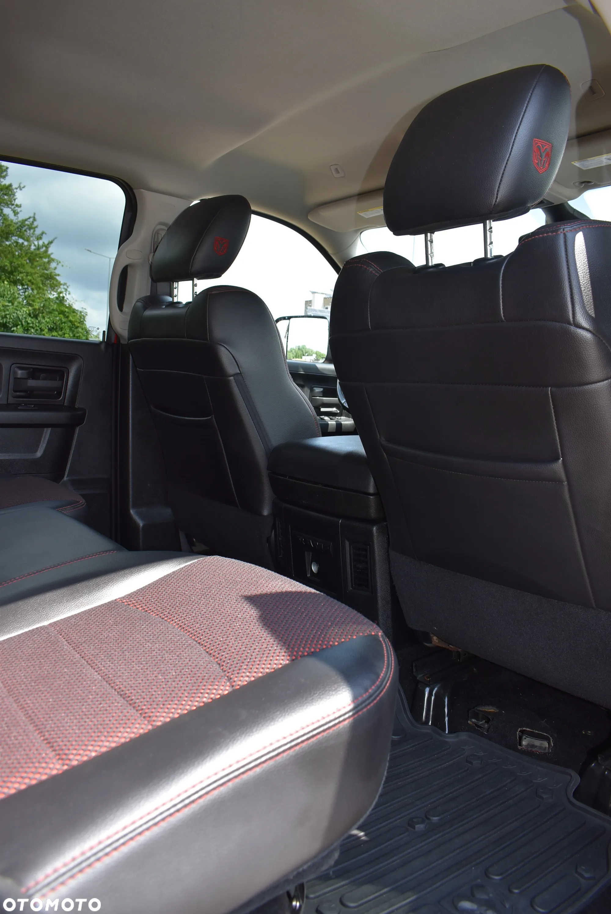 RAM 1500 Crew Cab Sport - 22
