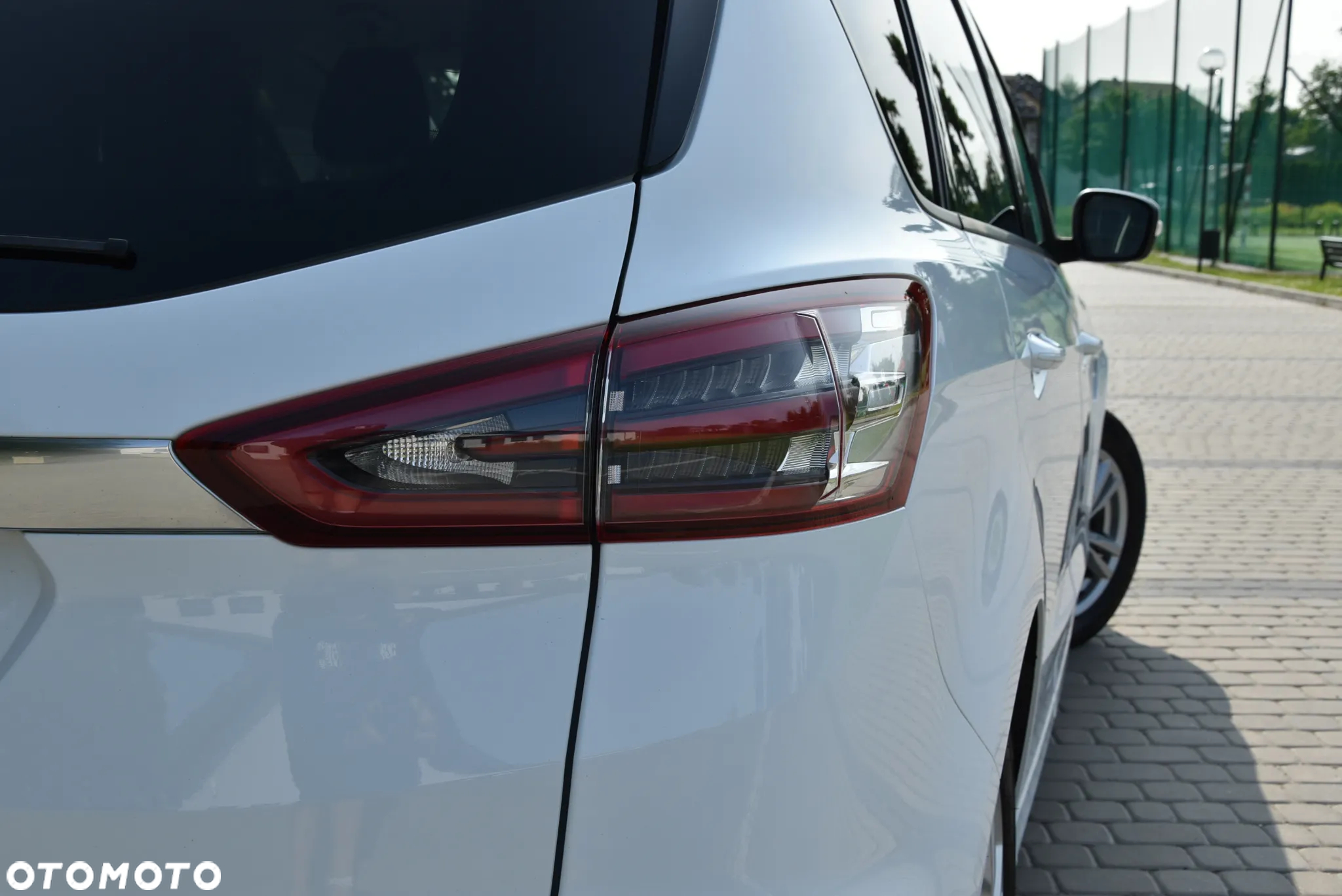 Ford S-Max 2.0 EcoBlue Titanium - 25