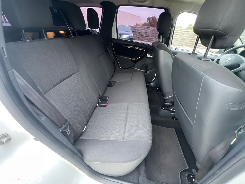 Dacia Duster 1.6 16V 4x2 Laureate - 22