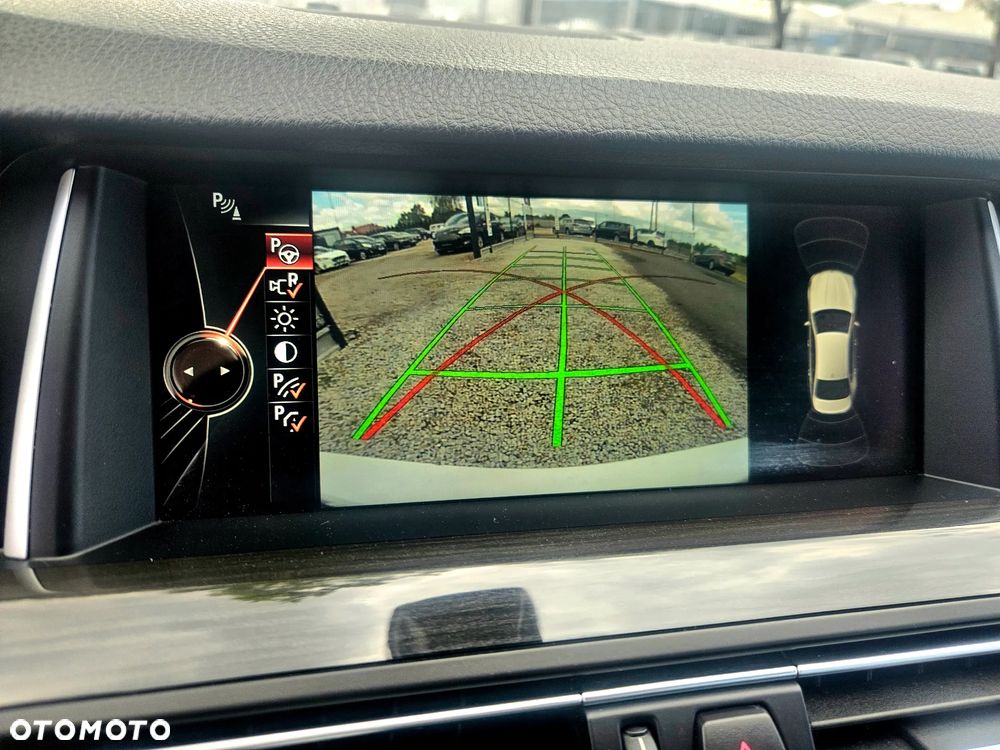 BMW Seria 5 520d Luxury Line - 37